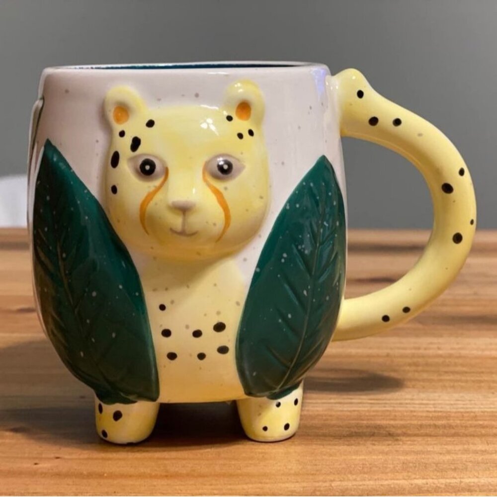 Charming Leopard Ceramic Mug With Leaf Theme